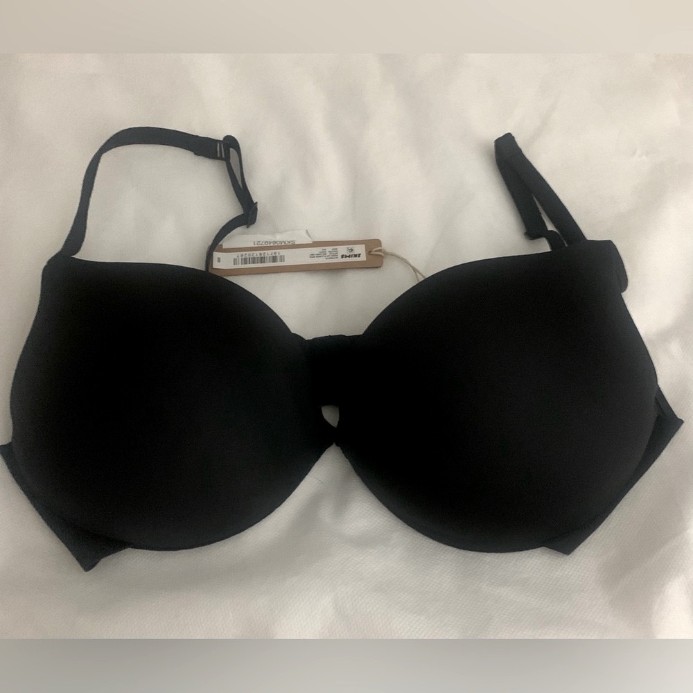 SKIMS Ultimate Push Up Plunge Bra~ONYX~32C-BNWT CURRENT MSRP $68.00